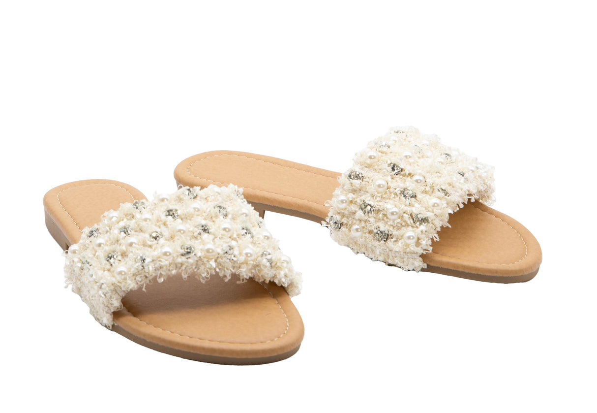 Women's Flat Sandals With Pearl and Rhinestone Detail